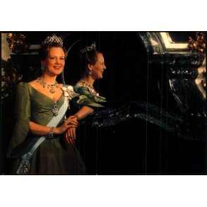 Dronning Margrethe med smaragdsttet - Rosenborg - u/n- 12 x17 cm. - Ubrugt