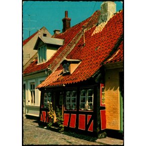 Dukkehuset - Smedegade 37  - �r�sk�bing -  Creutzs Bogh. 143 525 006 - Brugt