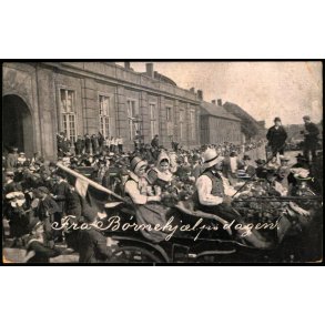 Fra Brnehjlpsdagen - Christiansborg Slot - Stender Eneret