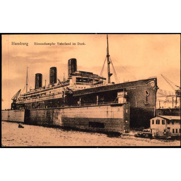 Hamburg - Riesendampfer WARTERLAND in Dock - Moehlke 72 - Ubrugt