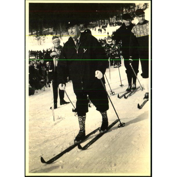 Kong Olav - Kronprins Harald - Kortmann 102035 - 12x 17 cm. - Ubrugt