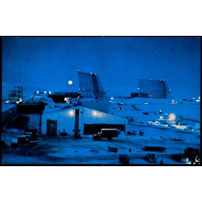 BMEWS at Night - Thule Air Base - Dexter Color 50385 - Brugt