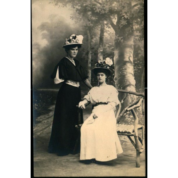 Henrietha &amp; ? - Aarhus 8 - 9 -1908  - Fotokort - u/n - Brugt