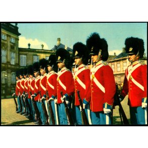 Kbenhavn - Vagtparaden p Amalienborg - Rudolf Olsen 56