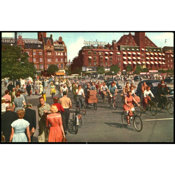 Kbenhavn - Raadhuspladsen - Cyklister - Rudolf Olsen 40