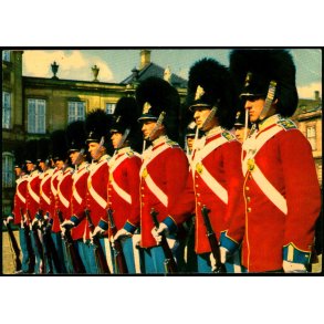 Kbenhavn - Vagtparaden p Amalienborg - Rudolf Olsen 56