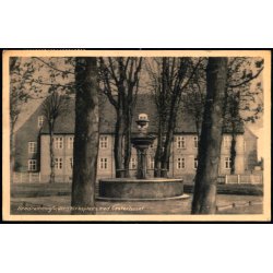 Br�dremenighedens Kirkeplads med S�sterhuset - V. Martensen 78663 - Brugt