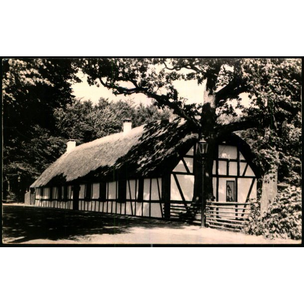 Det lange Skovhus v. Christianssde - B. Berner 7225 - Brugt