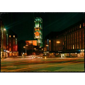 Aarhus - Raadhuset og Banegaardspladsen ved Nat - Stender 149 719 601 - Brugt