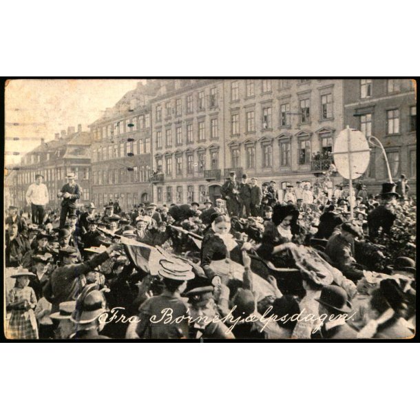 Fra Brnehjlpsdagen - Kbenhavn - Stender Eneret