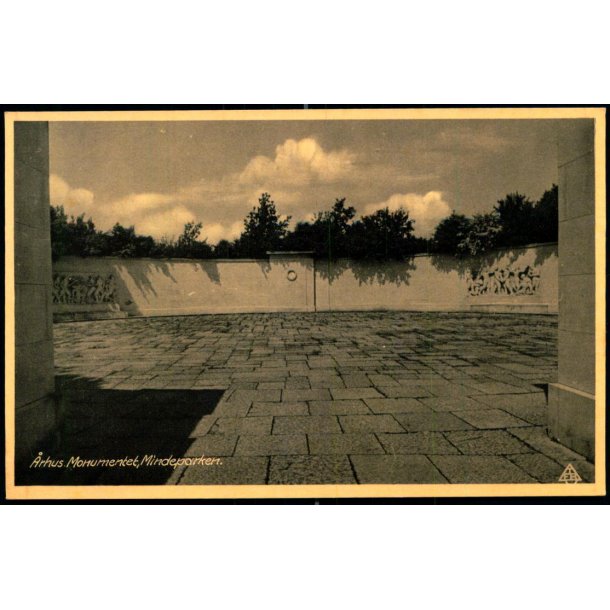 Aarhus - Monumentet - Mindeparken - Stender �. 671 - Ubrugt