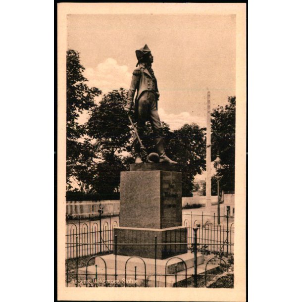 Assens - Willemoes Statue - Fr. Plums Bogh. Eneret 7 - Ubrugt