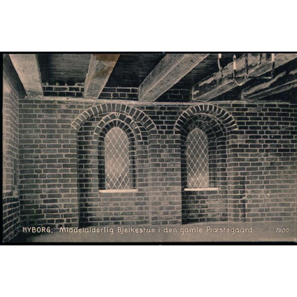 Nyborg - Middelalderlig Bjelkestue i den gamle Pr�stegaard - Otto N�rmark 7000 - Brugt