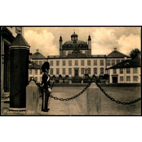 Fredensborg Slot - Rudolf Olsen 7496