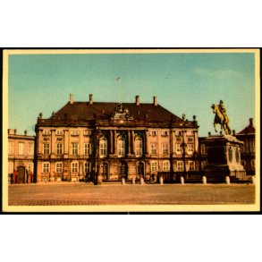 K�benhavn - Amalienborg Slot med den Ber�mte Statue af Kong Frederik den 5te - K. Witt- M�ller 6700/