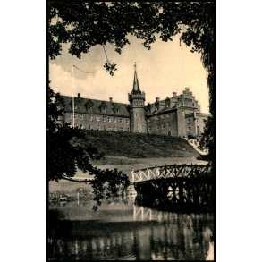 Tranekr Slot - Langeland - Langelands Papirlager 104 - Brugt