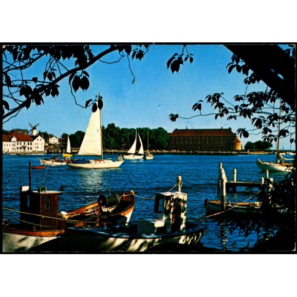 Udsigt over Havnen med S�nderborg Slot - Stender 149 825 073 - Brugt