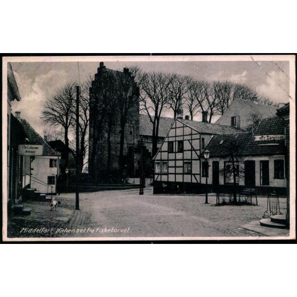 Middelfart - Kirken set fra Fisketorvet - O.P. 68642 - Brugt
