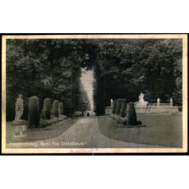 Fredensborg - Parti fra Slotshaven - Fredensborg Bogh. 76094 - Brugt
