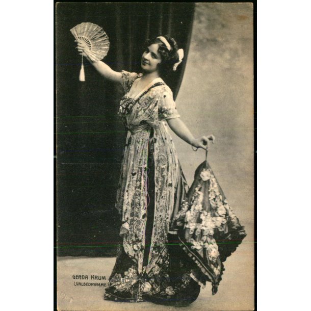 Gerda Krum i Valsedrmme - Alex Vincent 1662 - Brugt