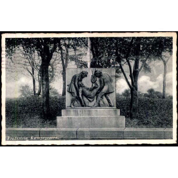Fredericia - K�mpegraven - J.A.F. 2073 - Brugt