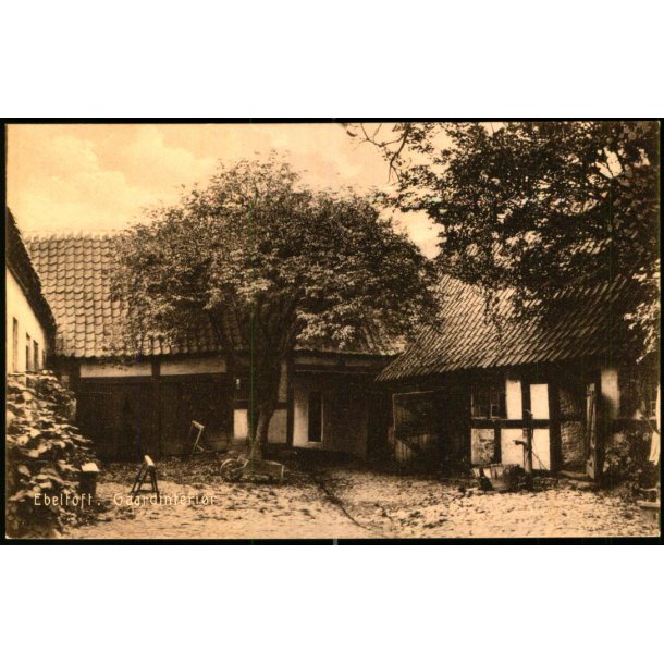 Ebeltoft - Gaardinteri�r  - Ebeltoft Bogh. 43167 - Ubrugt