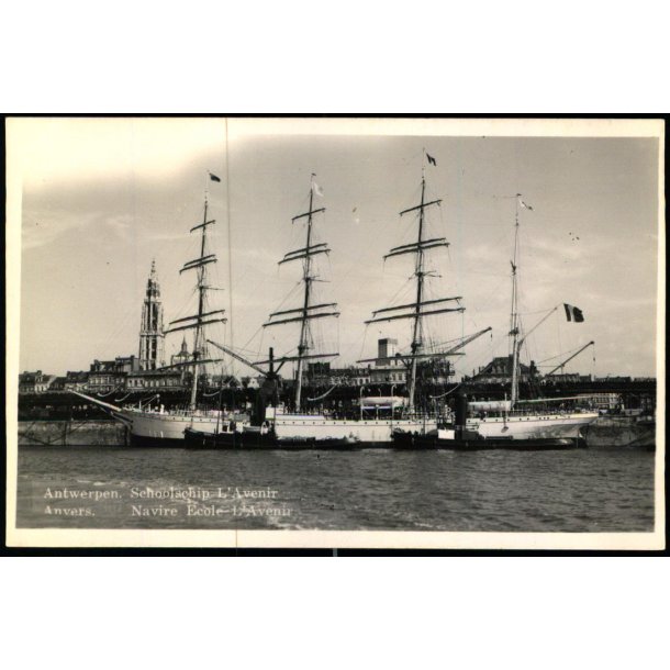 Antwerpen - Schoolschip "L.`Avenir " - Anvers 42 - Ubrugt