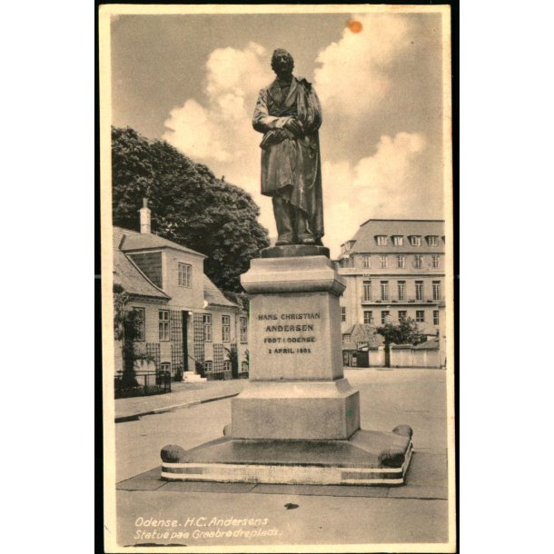 Odense - H.C. Andersens Statue paa Graabr�dreplads - H.C. Andersens Hus 559 - Brugt
