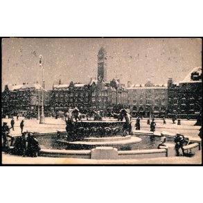 Kbenhavn - Raadhuspladsen i Sne - u/n