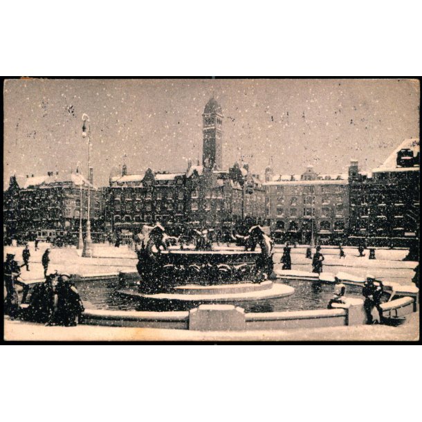 Kbenhavn - Raadhuspladsen i Sne - u/n