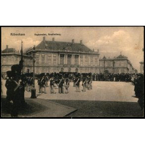 K�benhavn - Vagtparaden -  Amalienborg - u/n