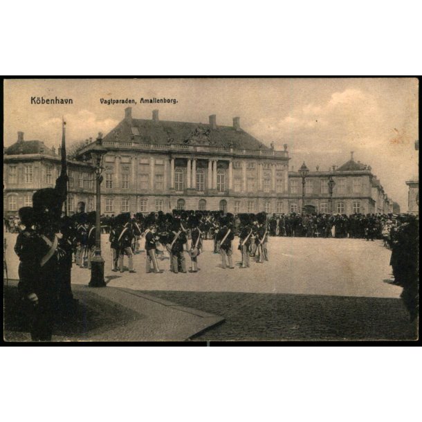 K�benhavn - Vagtparaden -  Amalienborg - u/n