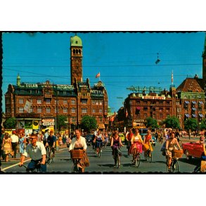 Kbenhavn - Cyklister p Rdhuspladsen -  Chr. Olsen 164 - Ubrugt