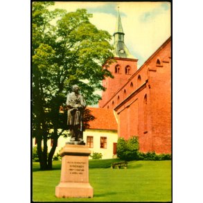 Odense - H.C. Andersens Statue ved Domkirken - 