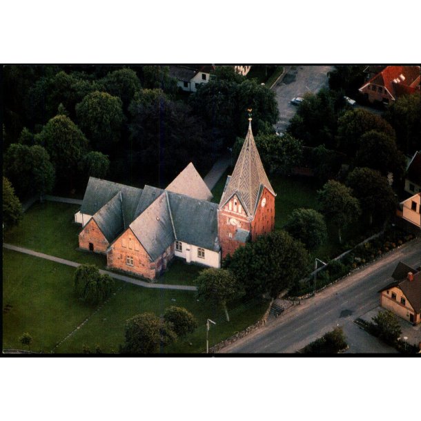 L�jt Kirkeby Kirke - Kastrup Luftfoto 89159 - Brugt