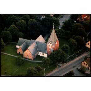 L�jt Kirkeby Kirke - Kastrup Luftfoto 89159 - Brugt