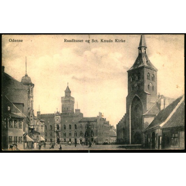 Odense - Raadhuset og St. Knuds Kirke - u/n - Brugt