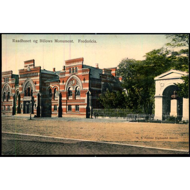 Fredericia - Raadhuset og B�lows Monument - E.S.Jessen u/n - Ubrugt