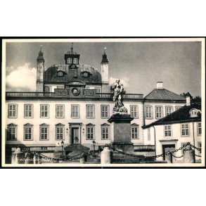 Fredensborg Slot - Fredensborg Bogh. 82280