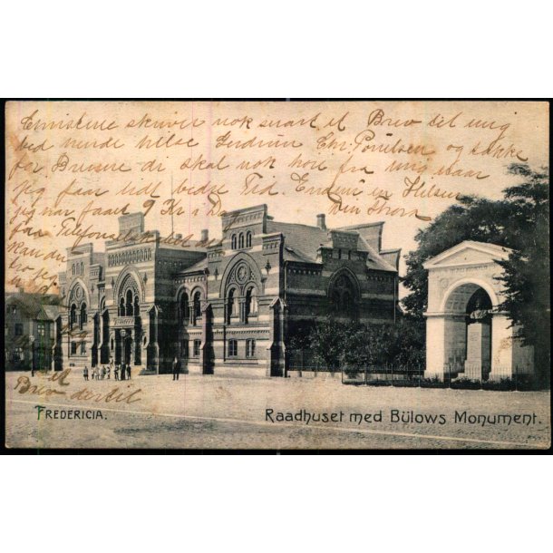 Fredericia - Raadhuset og B�lows Monument - u/n - Brugt