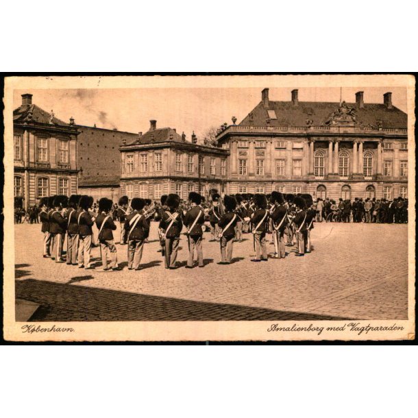 Kbenhavn - Amalienborg med Vagtparaden - Rudolf Olsen 18