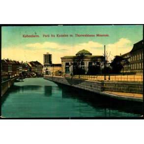 K�benhavn - Parti fra Kanalen m. Thorvaldsens Museum - London Bazar u/n - Brugt