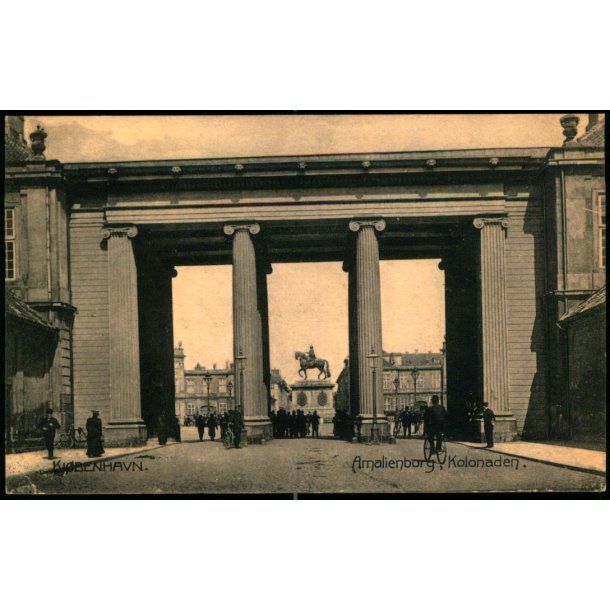 K�benhavn - Amalienborg - Kolonaden - C. Flor u/n