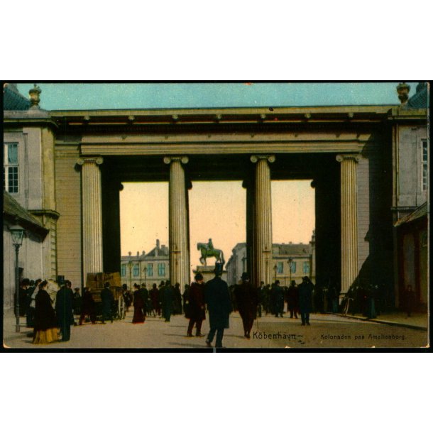 K�benhavn - Kolonaden paa Amalienborg - u/n