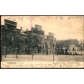 Fredericia - Raadhuset, B�low, Michaeli Kirke - u/n - Brugt