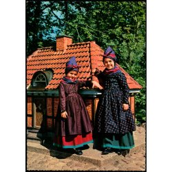 Varde - Det lille Hus - Arnbjerg med piger i Vestbodragt  - Stender 49 716/15 - Ubrugt