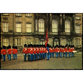 K�benhavn - Vagten ved Amalienborg - Chr. Olsen 192