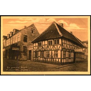 En gammel Gaard - Middelfart - Algade - Carl S. Ladehoffs Bogh. 12515 - Ubrugt