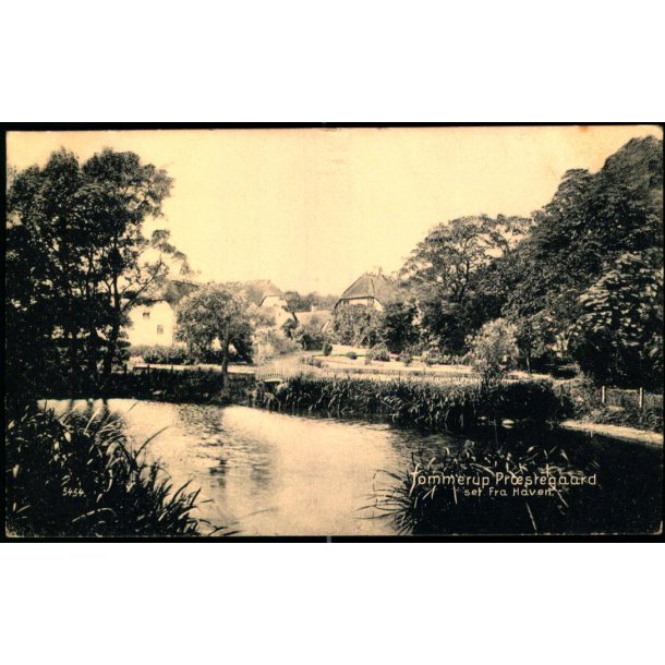 Tommerup Pr�stegaard set fra Haven . u/n - Brugt