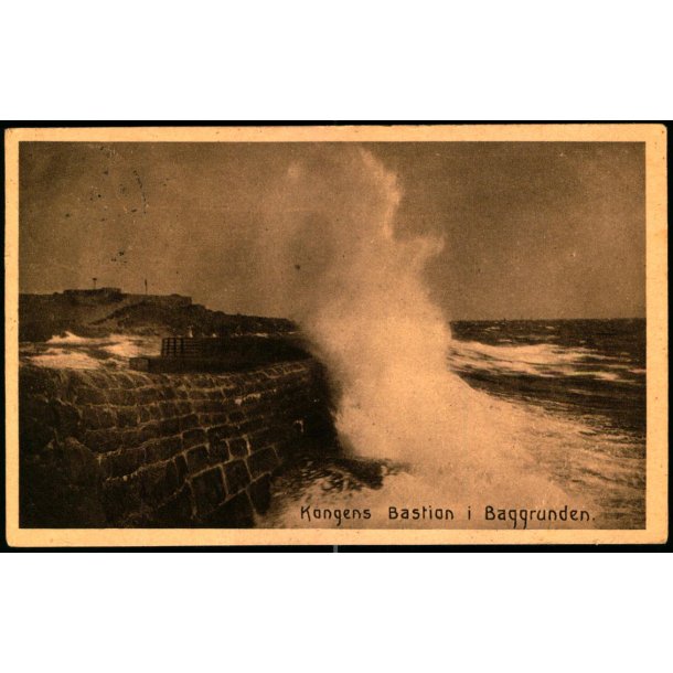 Kongens Bastion i Baggrunden - Colbergs Boghandel Eneret